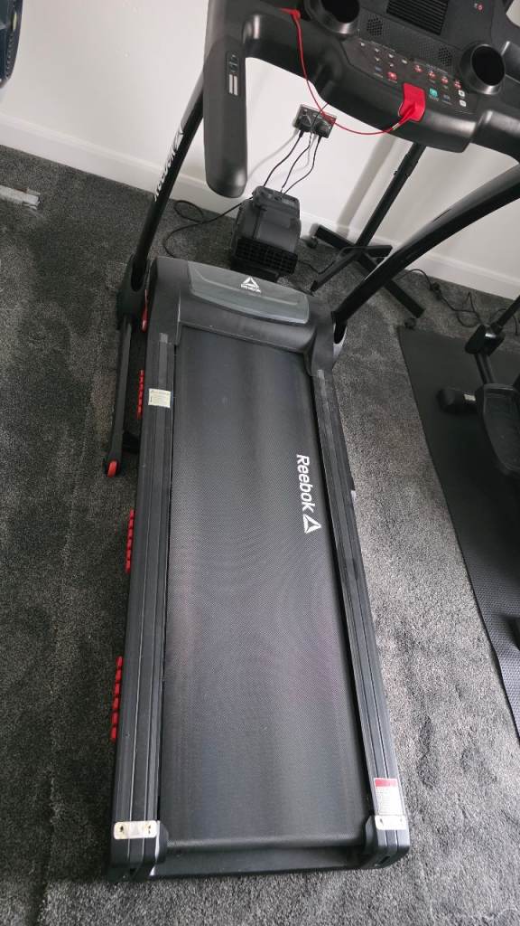Reebok One GT40s Treadmill running machineTouch screen