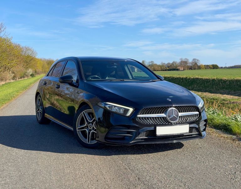 MERCEDES BENZ A250 AMG LINE