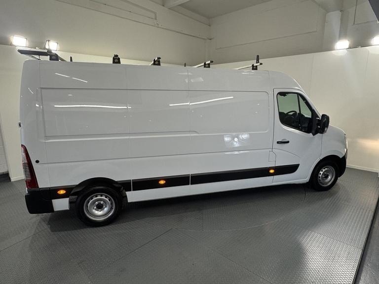 2021 Nissan NV400 dCi 35 Tekna Panel Van Diesel Manual