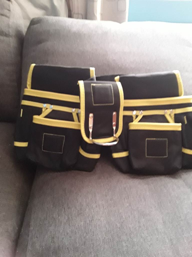 Unbranded builder/carpenter's multi-pocketed tool belt