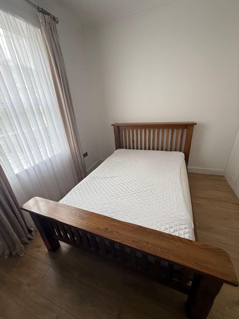 Solid Oak Double Bed Frame +/- Mattress 