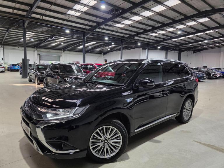 2021 Mitsubishi Outlander 2.4h TwinMotor 13.8kWh Dynamic CVT 4WD Euro 6 (s/s) 5dr ESTATE Petrol/E...