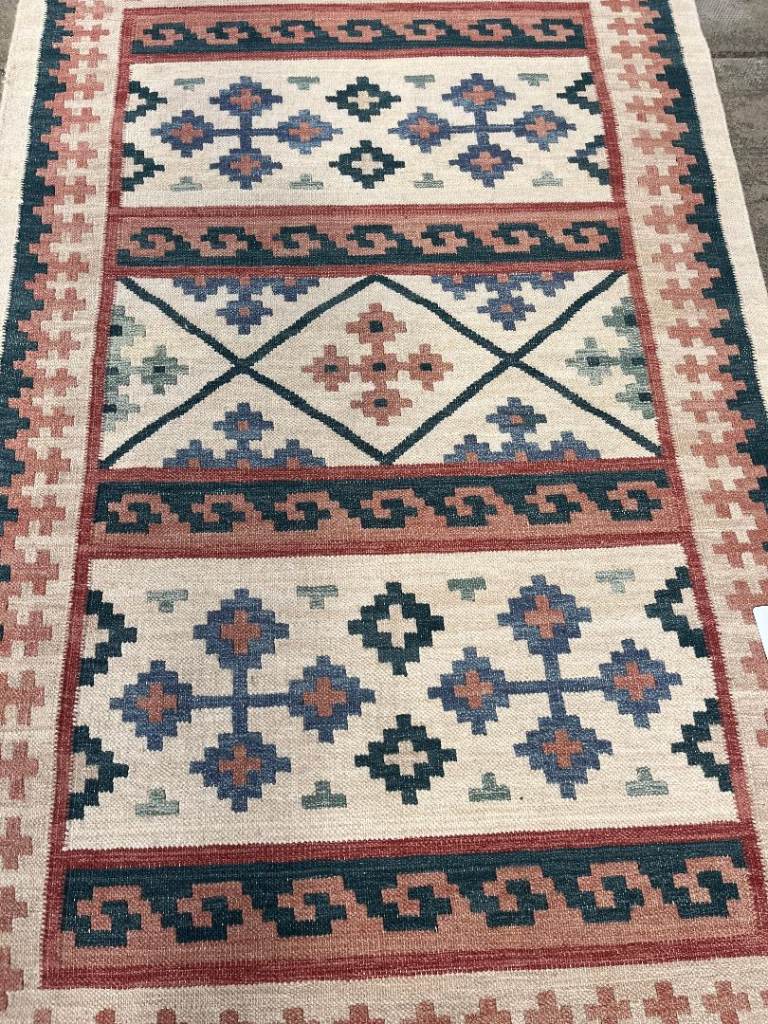 image for Kilin Rug , good colours.  Size 152 cm x 97 cm 