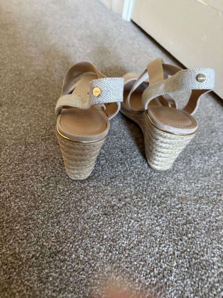 Next nude wedged size 6 