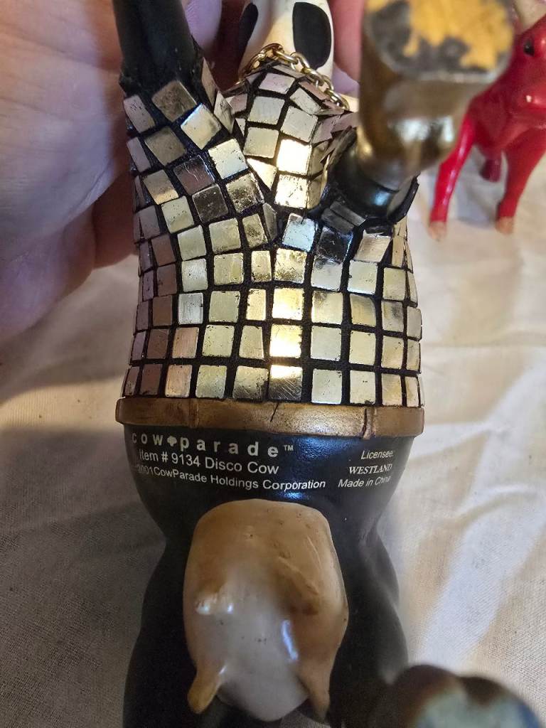 Vintage Cowparade holdings cows x3 