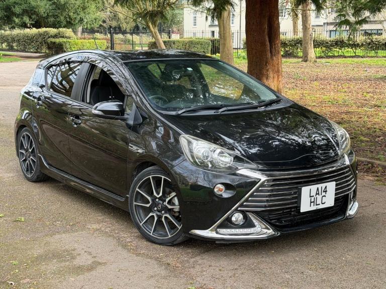  Toyota Aqua gs Automatic