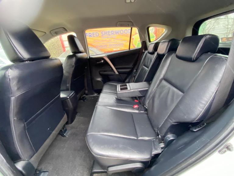 2013 Toyota RAV4 2.2 D-4D Invincible 4WD Euro 5 5dr ESTATE Diesel Manual