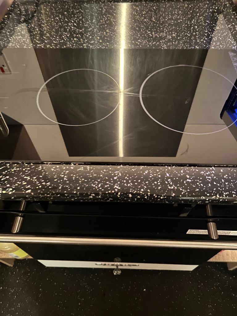 2 burner electric hob and Russell Hob oven 