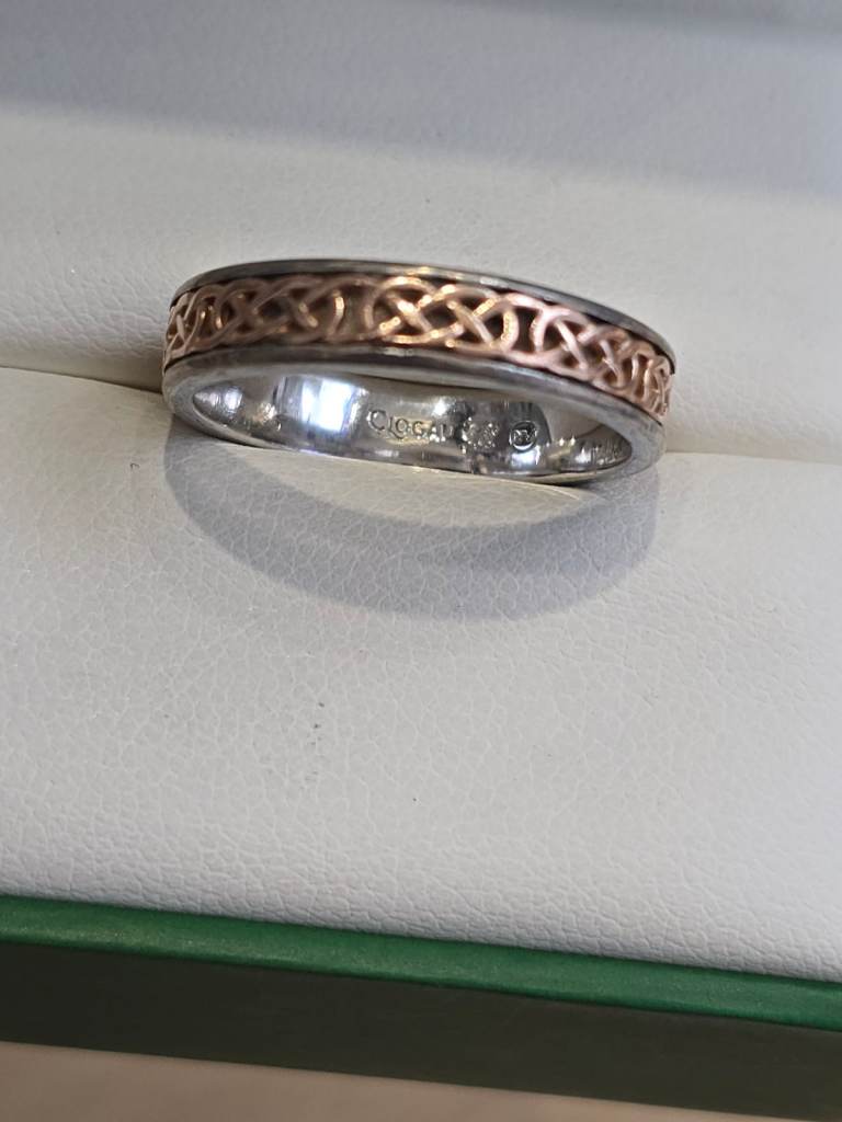 CLOGAU ANNWYL SILVER & 9CT ROSE GOLD SLIM CHANNEL BAND