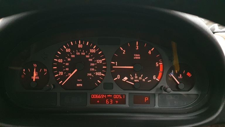 BMW 320D SE * GENUINE 6,000 MILES FROM NEW * YES 6,000 MILES WOW* AUTOMATIC