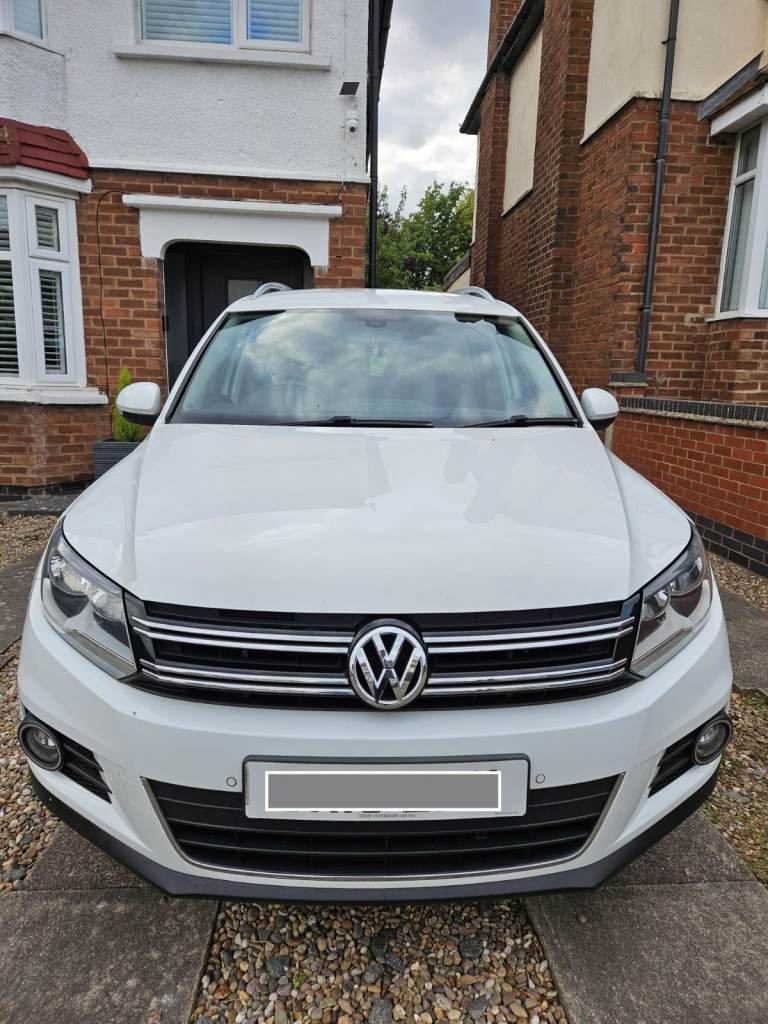 Volkswagen, TIGUAN, Estate, 2015, Manual, 1968 (cc), 5 doors