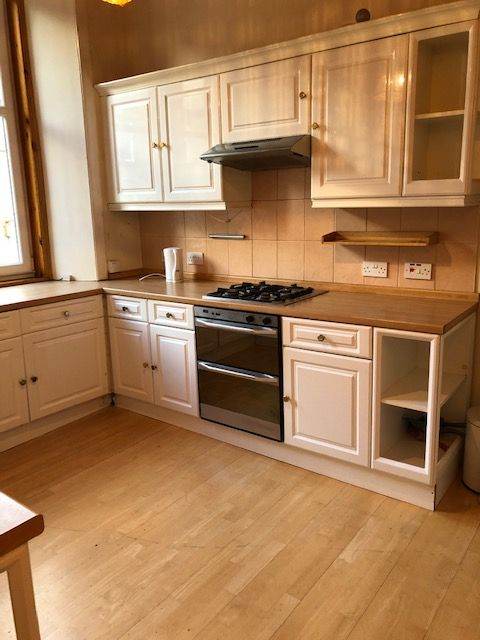Unfurnished newly painted & new Carpets. 2 bedroom Property