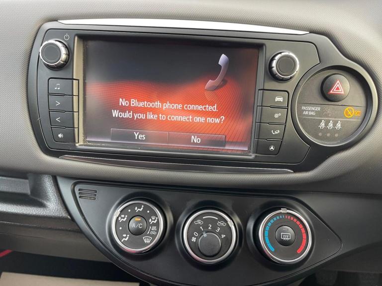 TOYOTA YARIS 1.33 Dual VVT-i Sport Euro 5 5dr Euro 5 2015