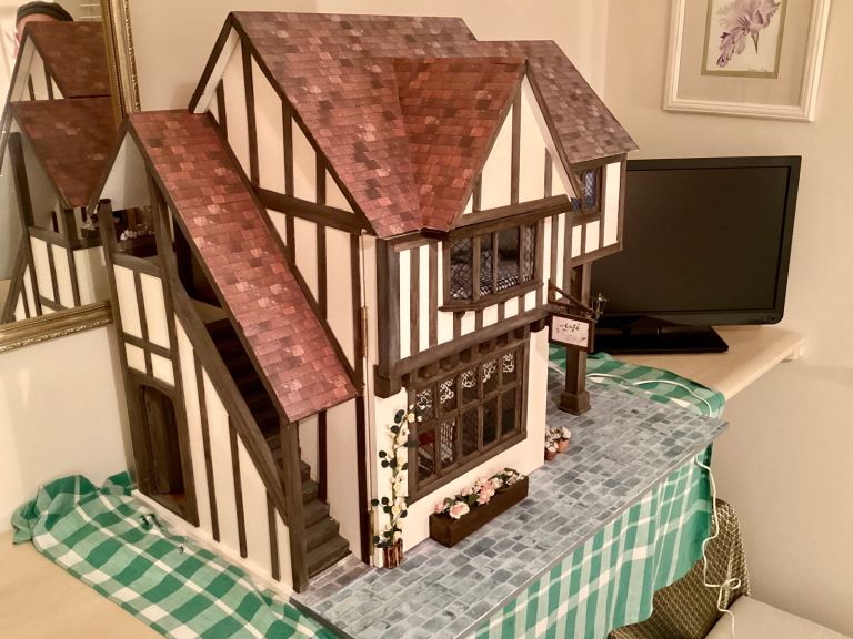 Dolls House Cafe