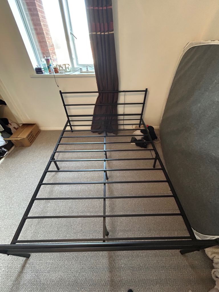 Black metal king sized bed frame 