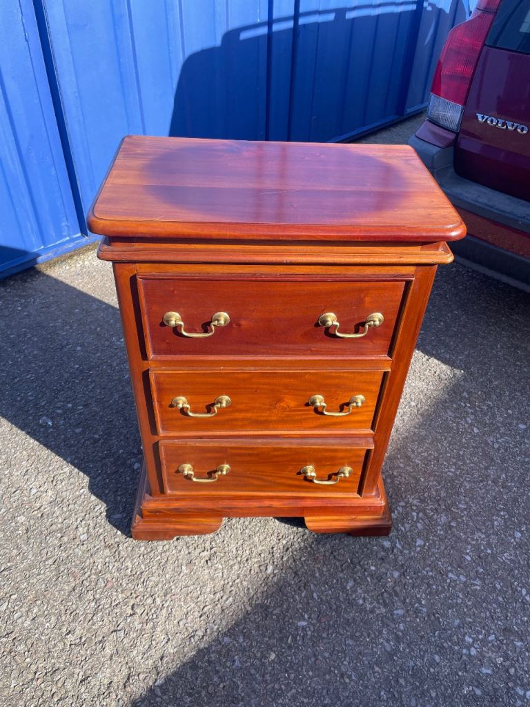 image for Solid chest of drawers 