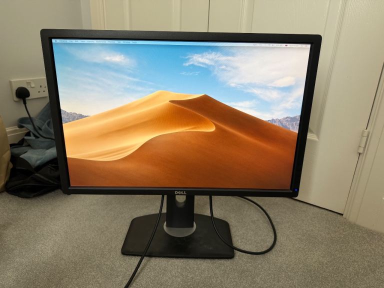 Dell Monitor 24” + Logi Keyboard & Mouse