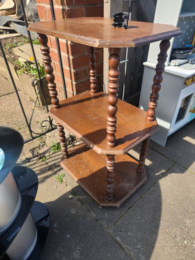 **sold**Beautiful antique side table
