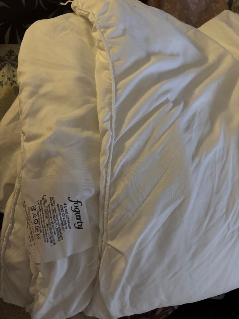 King size 4.5 tog duvet FREE