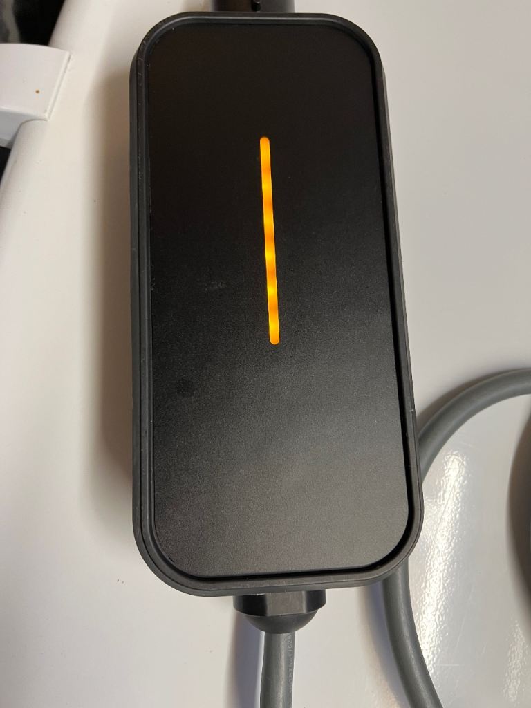 BMW GENUINE car fast charger cable and adapter 