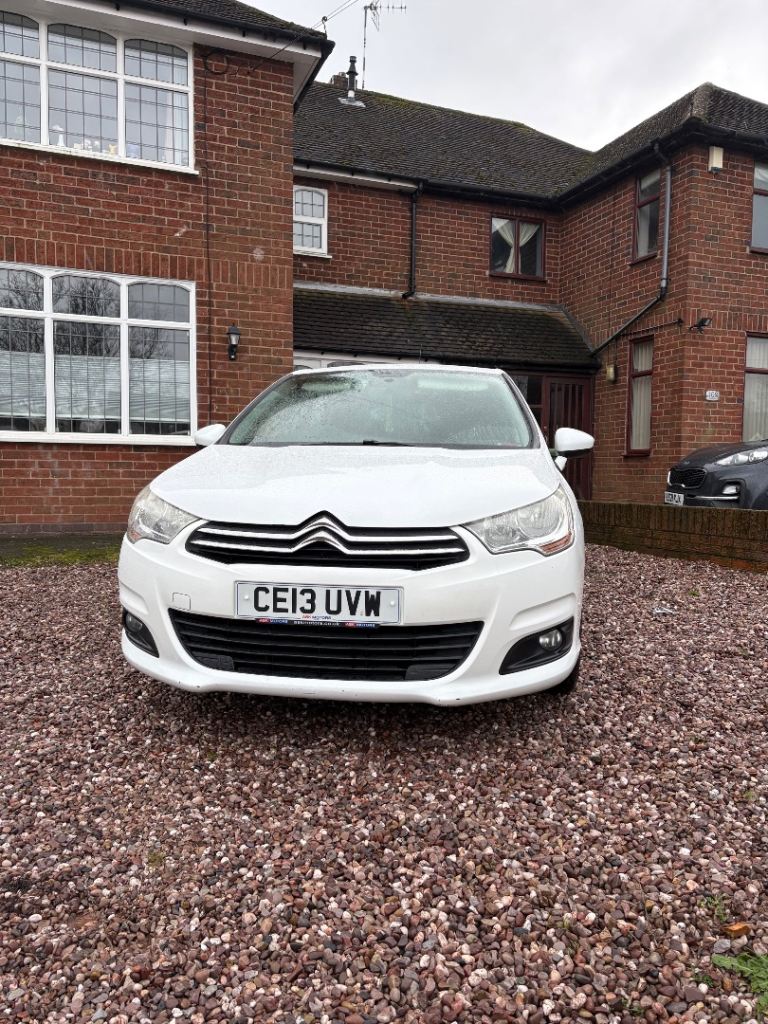Citroen, C4, Hatchback, 2013, Manual, 1560 (cc), 5 doors