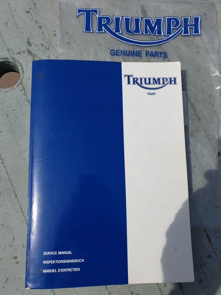 Triumph Tiger 885I T709 Genuine Workshop Manual