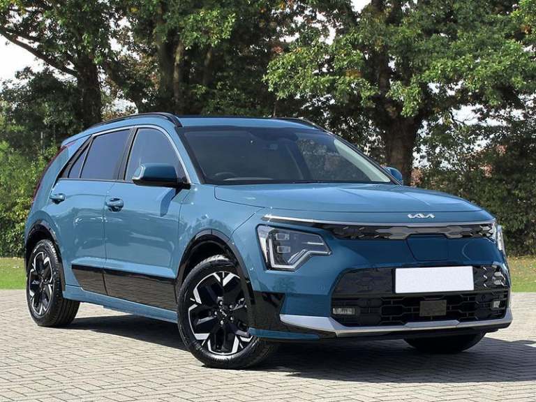 2023 Kia Niro 64.8 kWh 4 ESTATE Electric Automatic