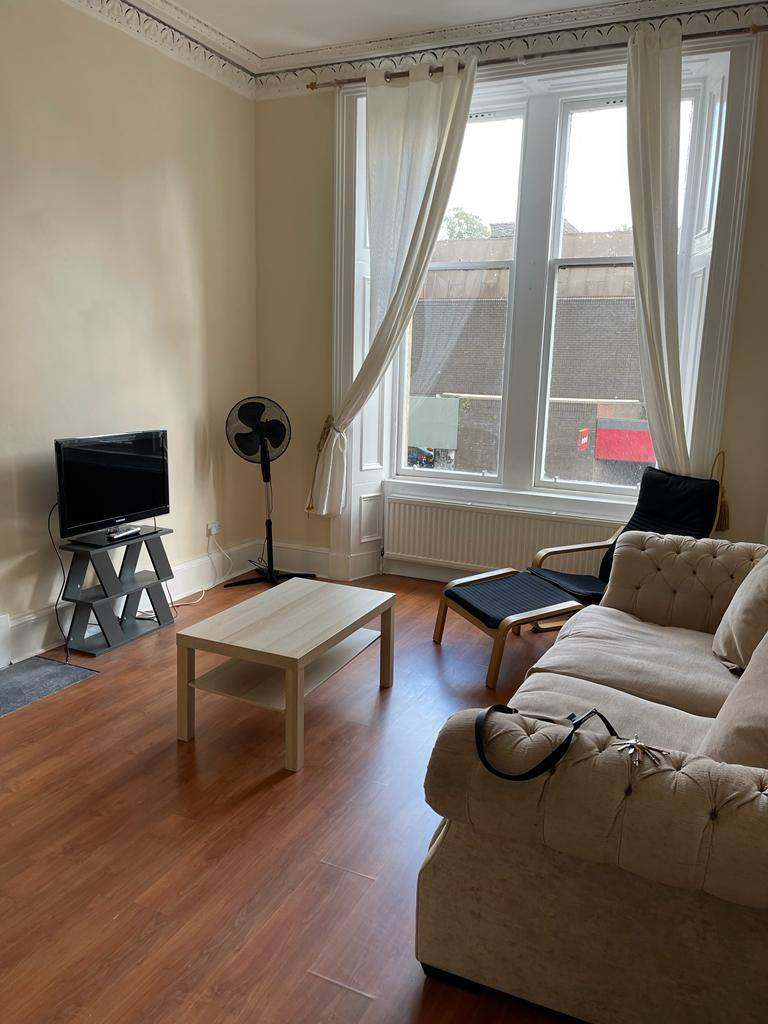 Prime location 2 bedroom flat - Byres Rd