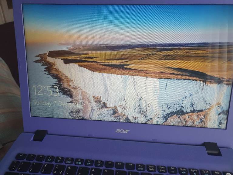 Acer aspire e5-573 intel core i3 windows 10 laptop