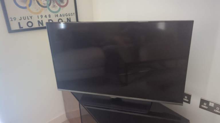 40" Samsung LCD TV