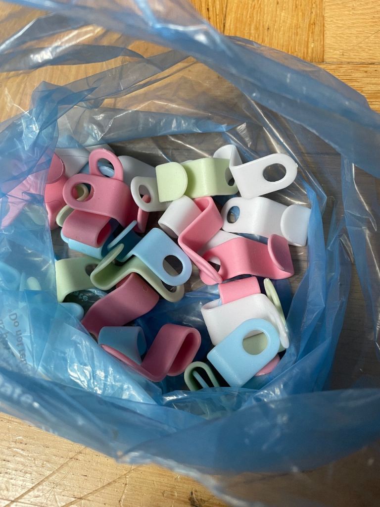 Free Clothes Hanger Space-Saver Clips (Collection Only)