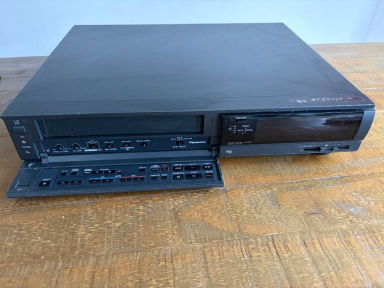 Panasonic NV-F65 HQ VHS Video Cassette Recorder