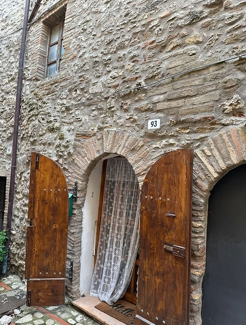 Spread the balance over 5 years - residence in Umbria, Italy