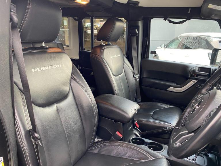 2017 Jeep Wrangler Wrangler 4-door Rubicon 3.6 V6 Auto CONVERTIBLE Petrol Automatic