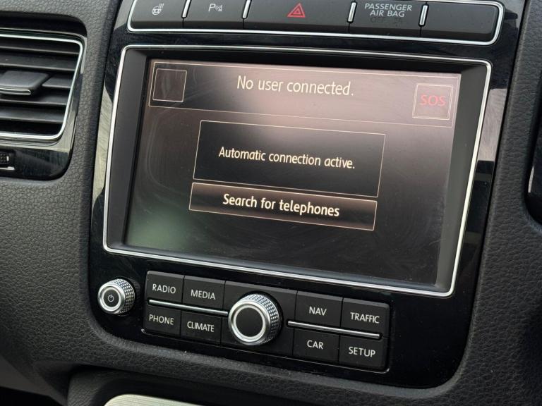 2016 Volkswagen Touareg 3.0 TDI V6 BlueMotion Tech R-Line Tiptronic 4WD Euro 6 (s/s) 5dr ESTATE D...