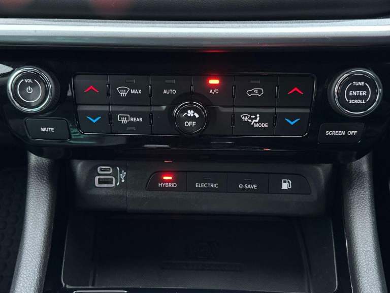  Jeep Compass 1.3 GSE T4 11.4kWh Limited Auto 4xe Euro 6 (s/s) 5dr Petrol/Electric Hybrid Automatic