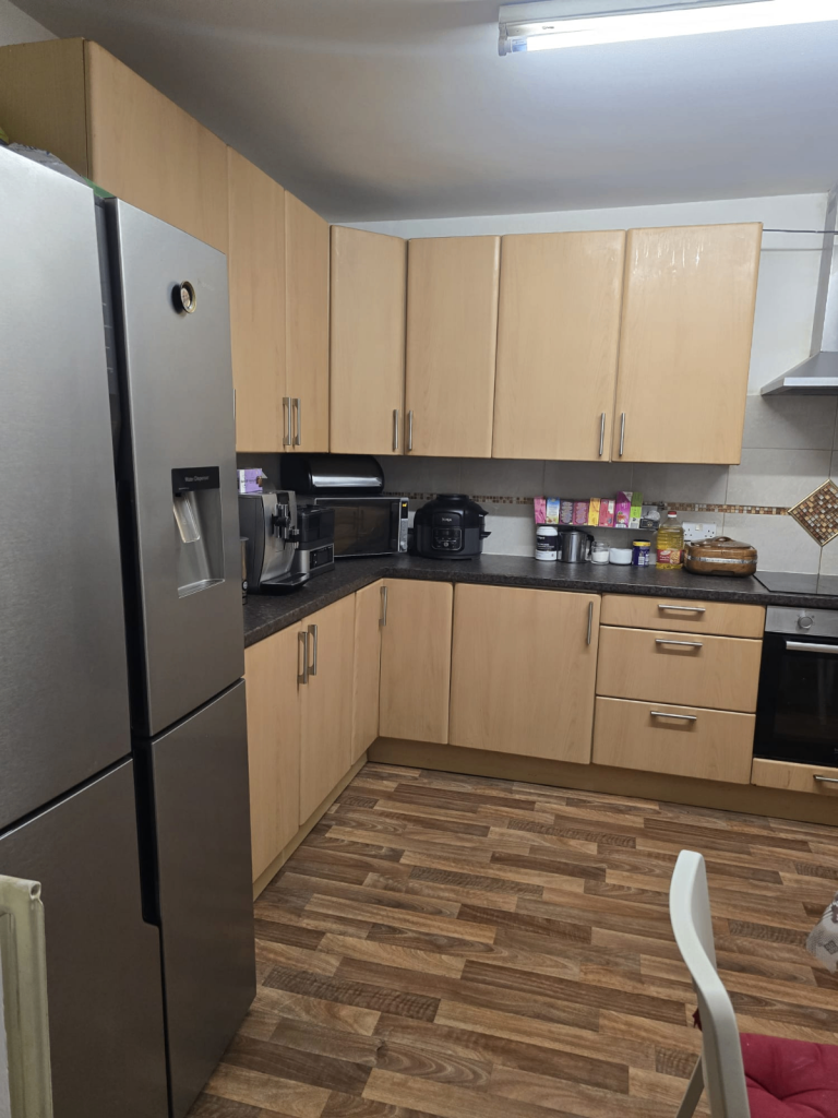 Spacious and Cosy Single Room available for Rent in – CR0 5BE