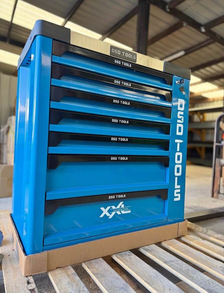 DSD Tools TOOLBOX CHEST full with tools