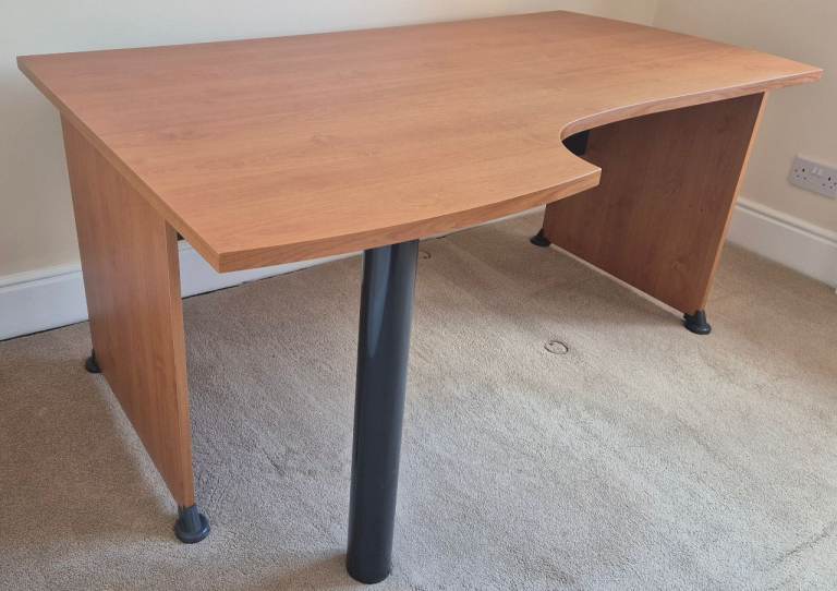Large Office Study Desk by Gami 160cm x 105cm (max) Very Good Condition