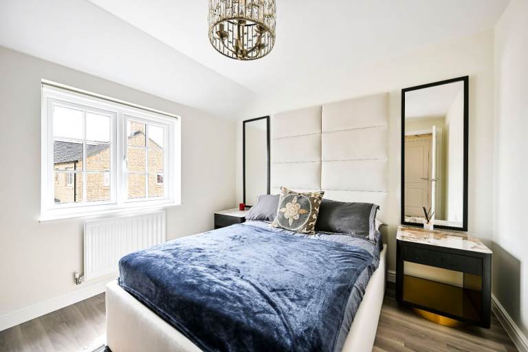 3 Bed Detached House, Ringlet Close, OX25