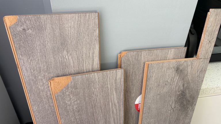 New Grey Wood Effect Laminate Flooring Planks