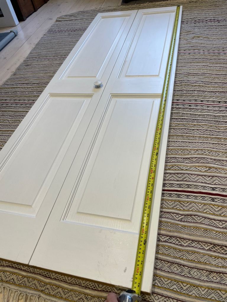 FREE: Folding internal door