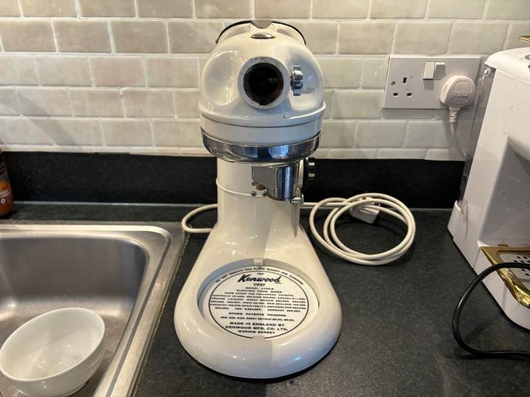 Vintage Kenwood Chef A700.D Food Stand Mixer working no bowl
