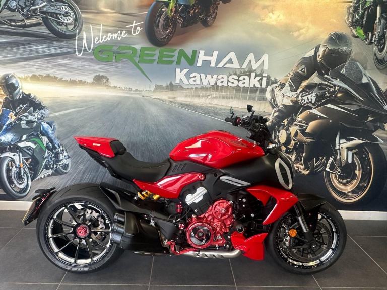 2023 Ducati Diavel V4 1158 Ducati Quick Shift Euro 5