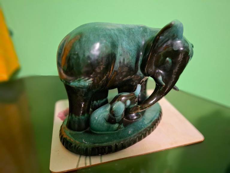 4 vintage Canadian blue  Mountain pottery elephants collectors pieces.