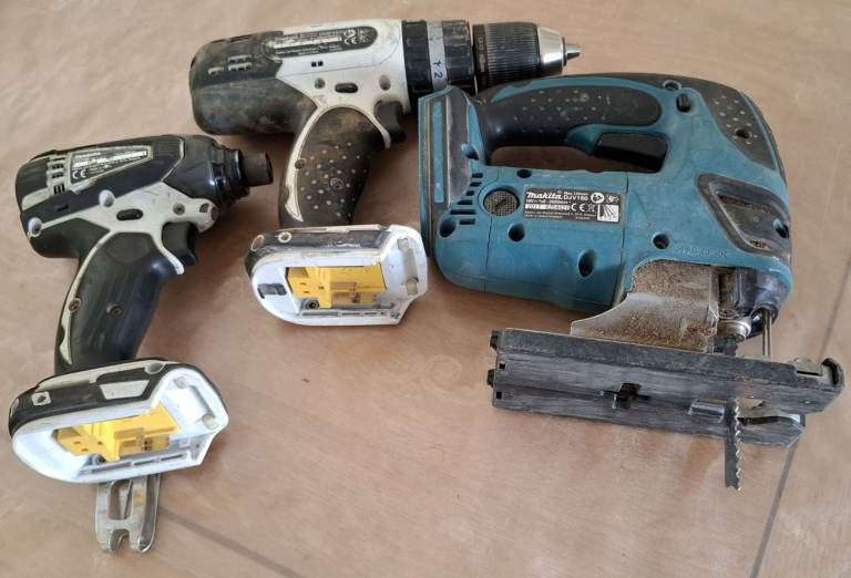 Makita Cordless 18V LXT Power Tools • Impact Driver £40 • Hammer Drill £40 • Pendulum Jigsaw £90