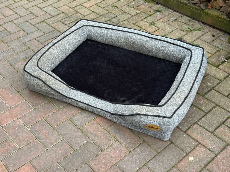 Dog beds  x3 £10 each. Collect Goostrey Cheshire.