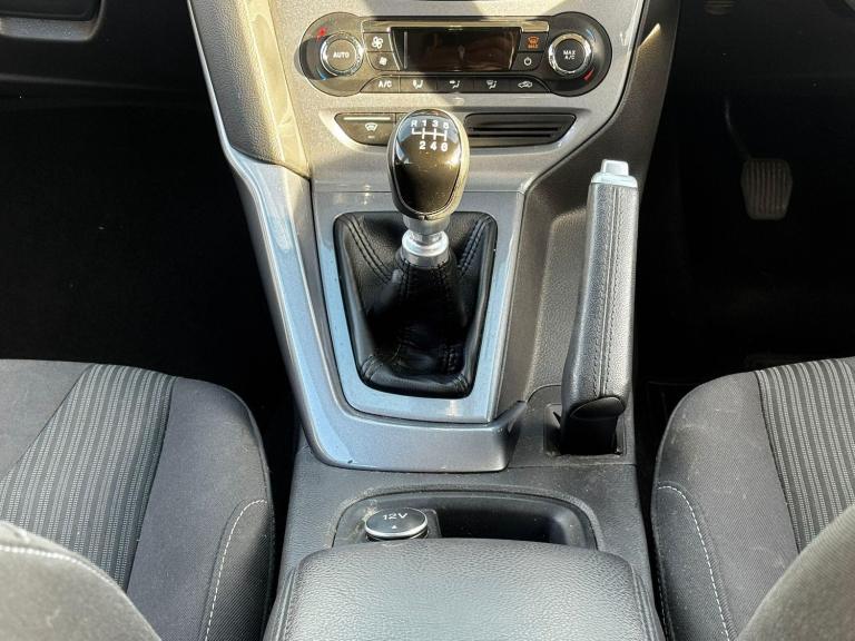 2013 Ford Focus 2.0 TDCi Titanium Euro 5 5dr ESTATE Diesel Manual