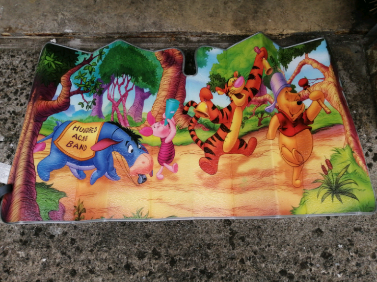 Car windscreen sunshade reflective Winnie the Pooh foldable