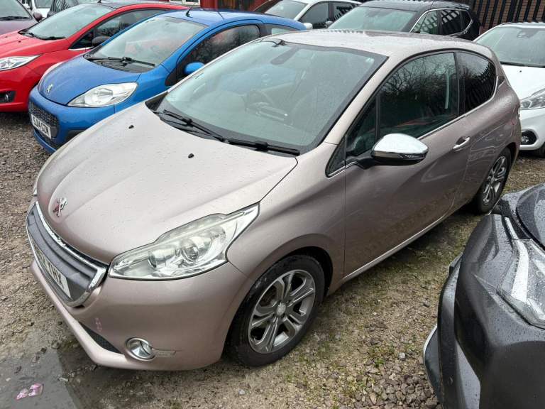 Peugeot, 208, Hatchback, 2012, Manual, 1397 (cc), 3 doors